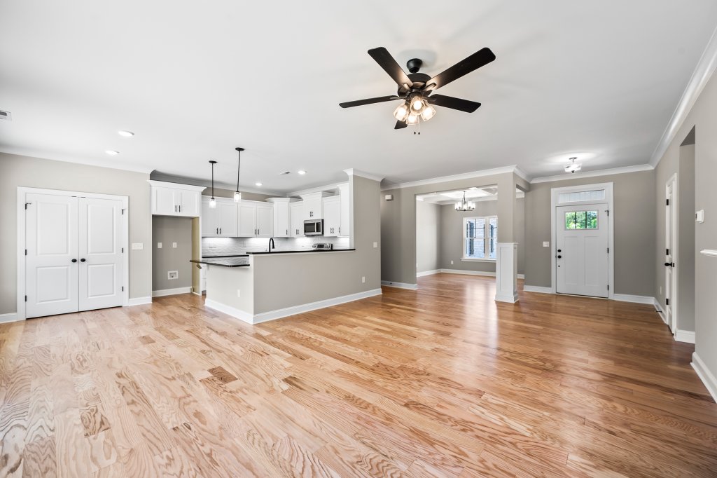 132 Cricket's Run, open kitchen and living room