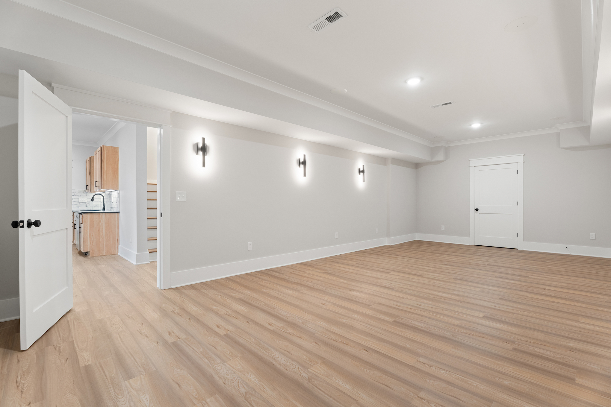 727 Royal Jasmine Ct - Finished Basement Room with Sconces