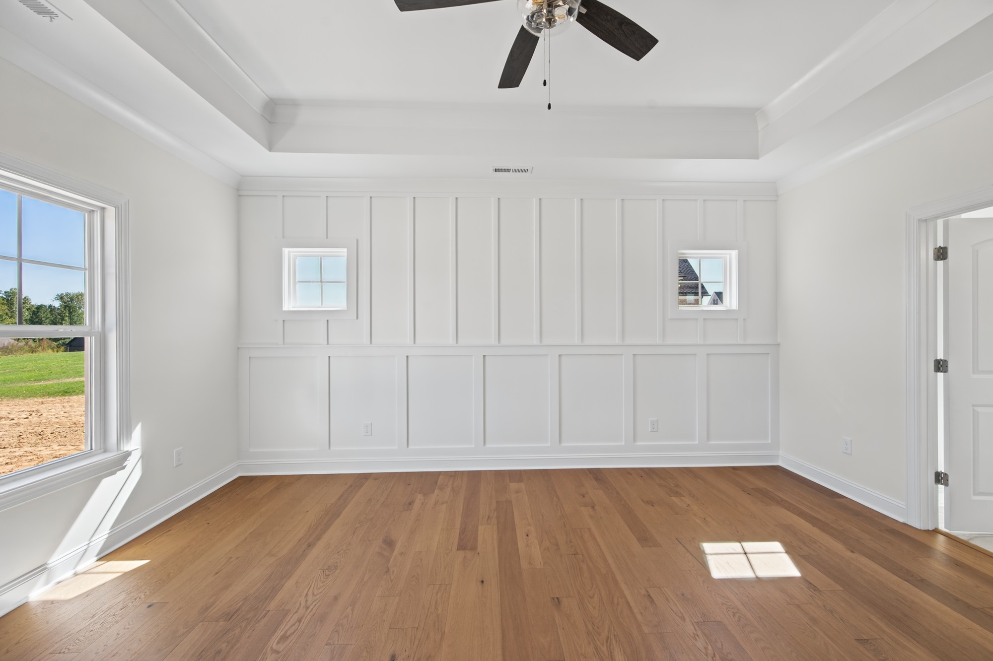 232 Cool Run - Primary Bedroom with Tray Ceiling