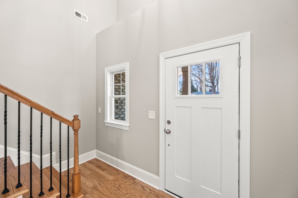 553 Alpine Road front entrance foyer.