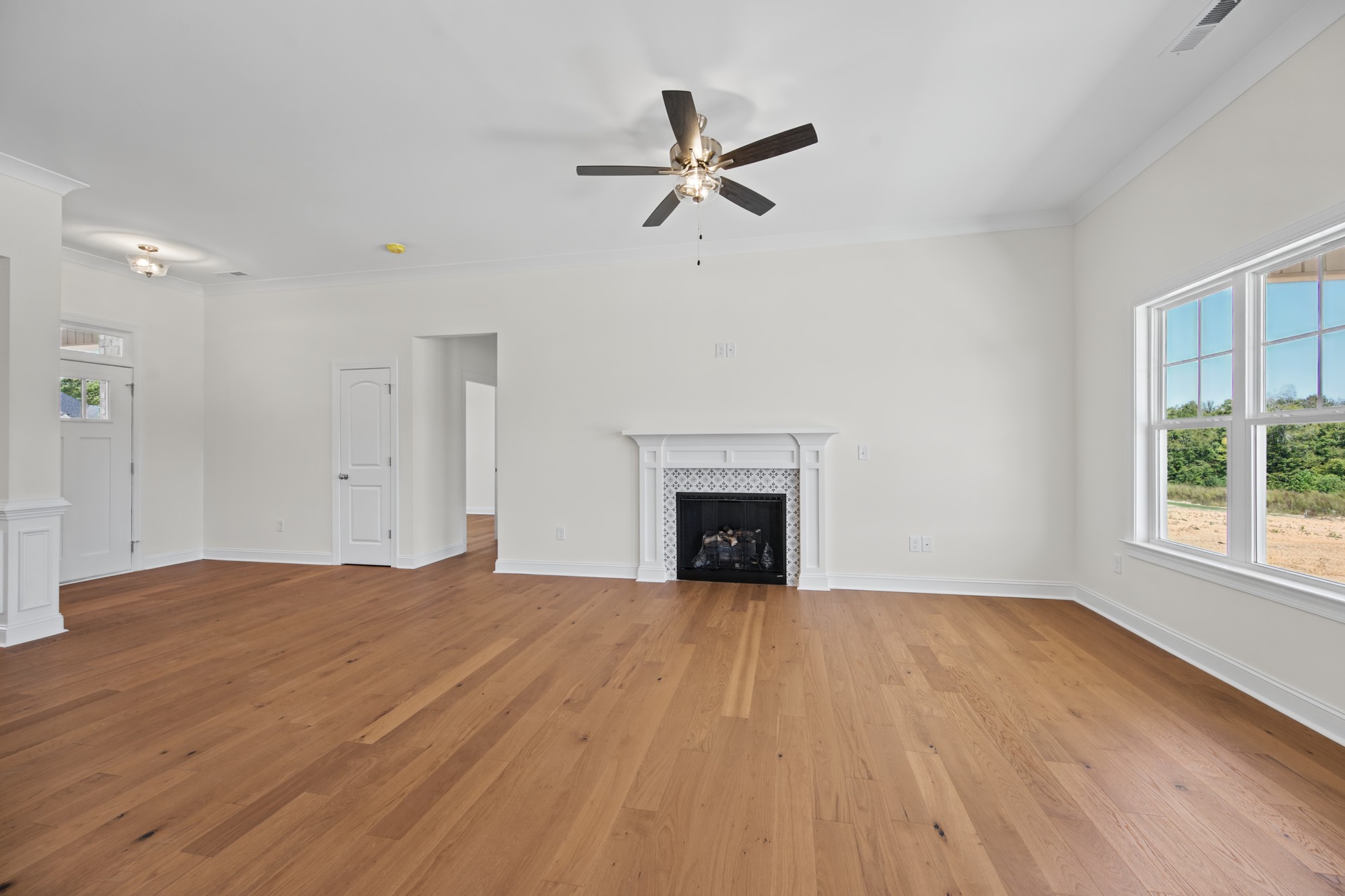 232 Cool Run - Living Room with Fireplace & Tile Surround
