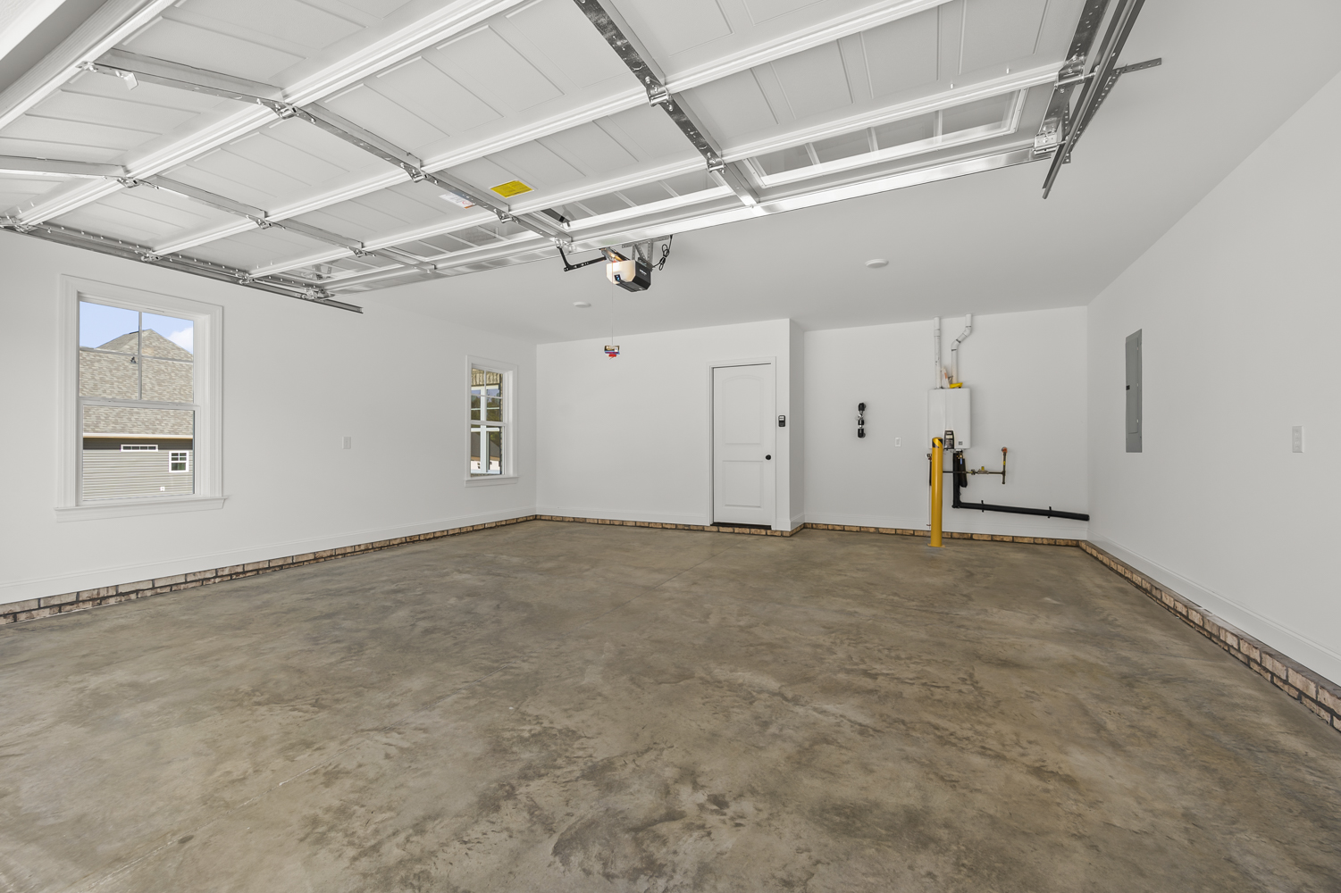 212 Cool Run - Two-Car Garage Interior