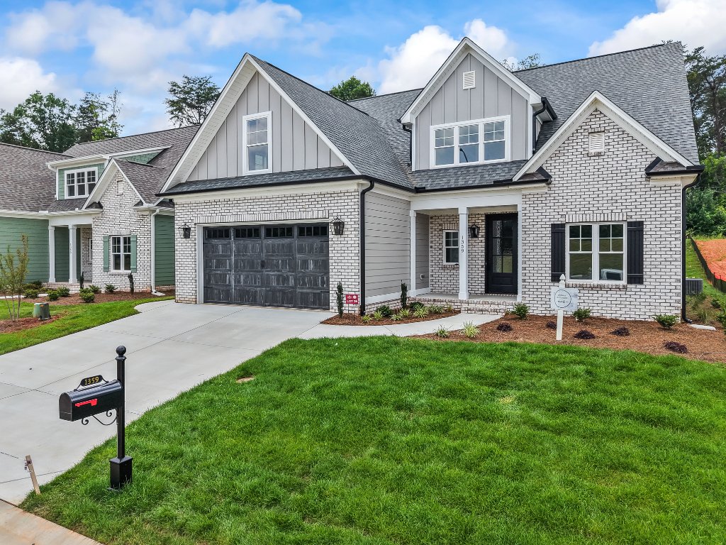 SOLD: 1359 Maple Chase Ln, Brookberry Farm