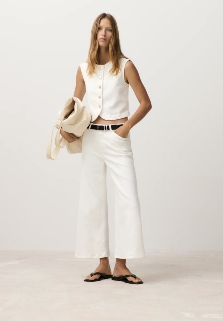 CLOSED look 20