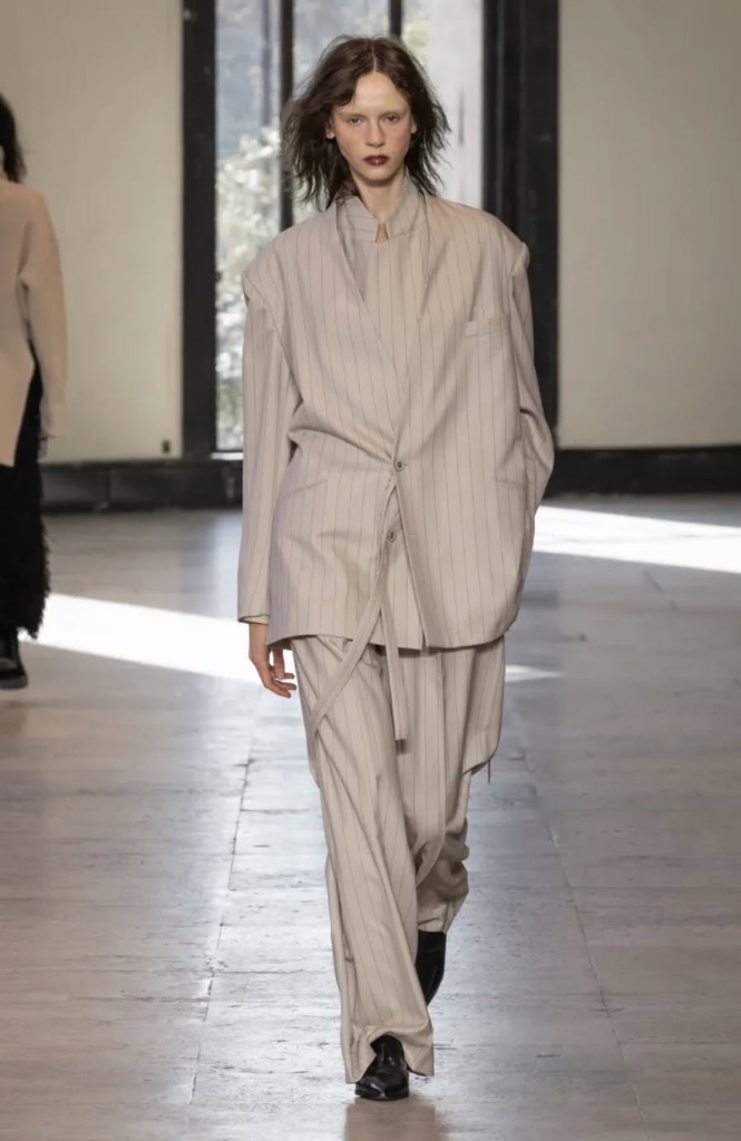 UJOH  look 25