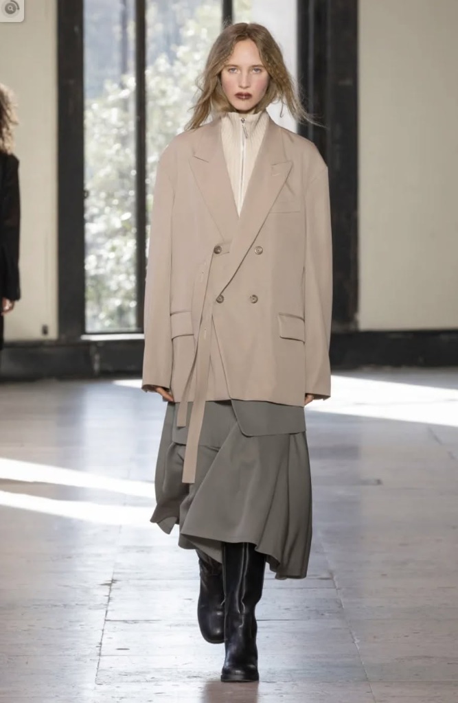 UJOH  look 12
