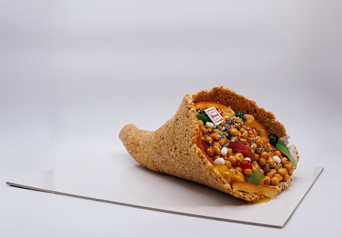 Cornucopia di torroncino con Struffoli al Miele di Acacia 100% Italiano e frutta Candita