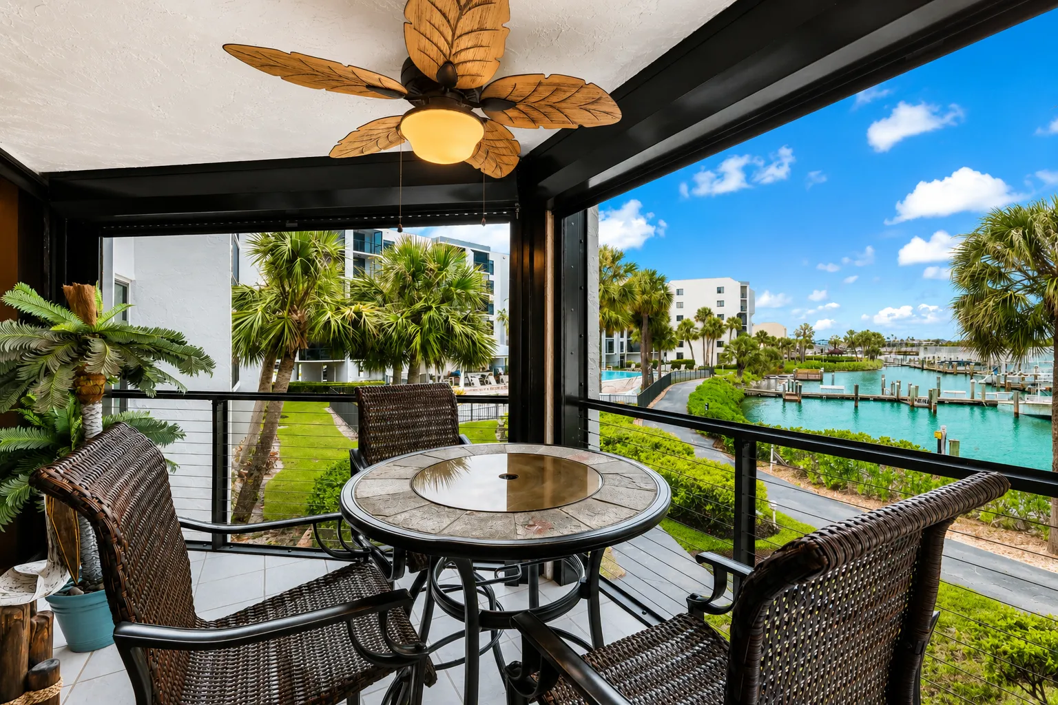 Pool & boat docks