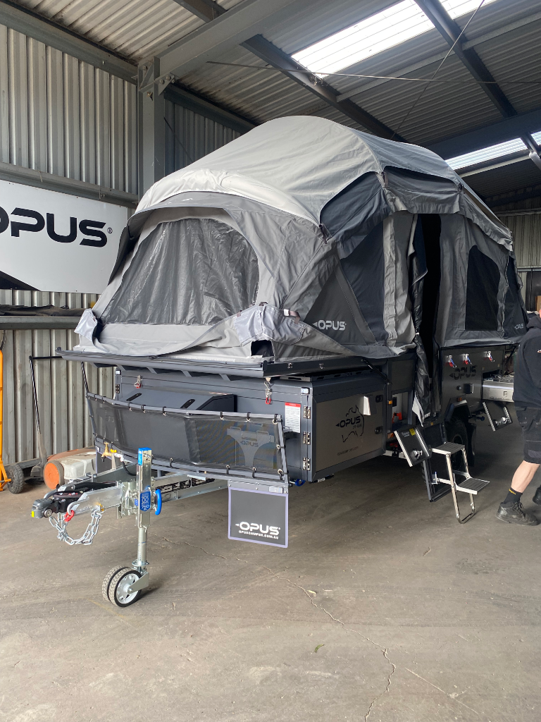 Expert Caravan & Trailer