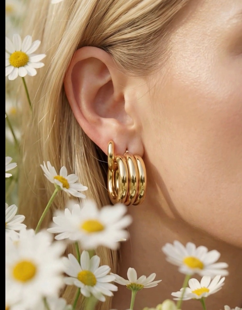Trinity Earrings in Gold