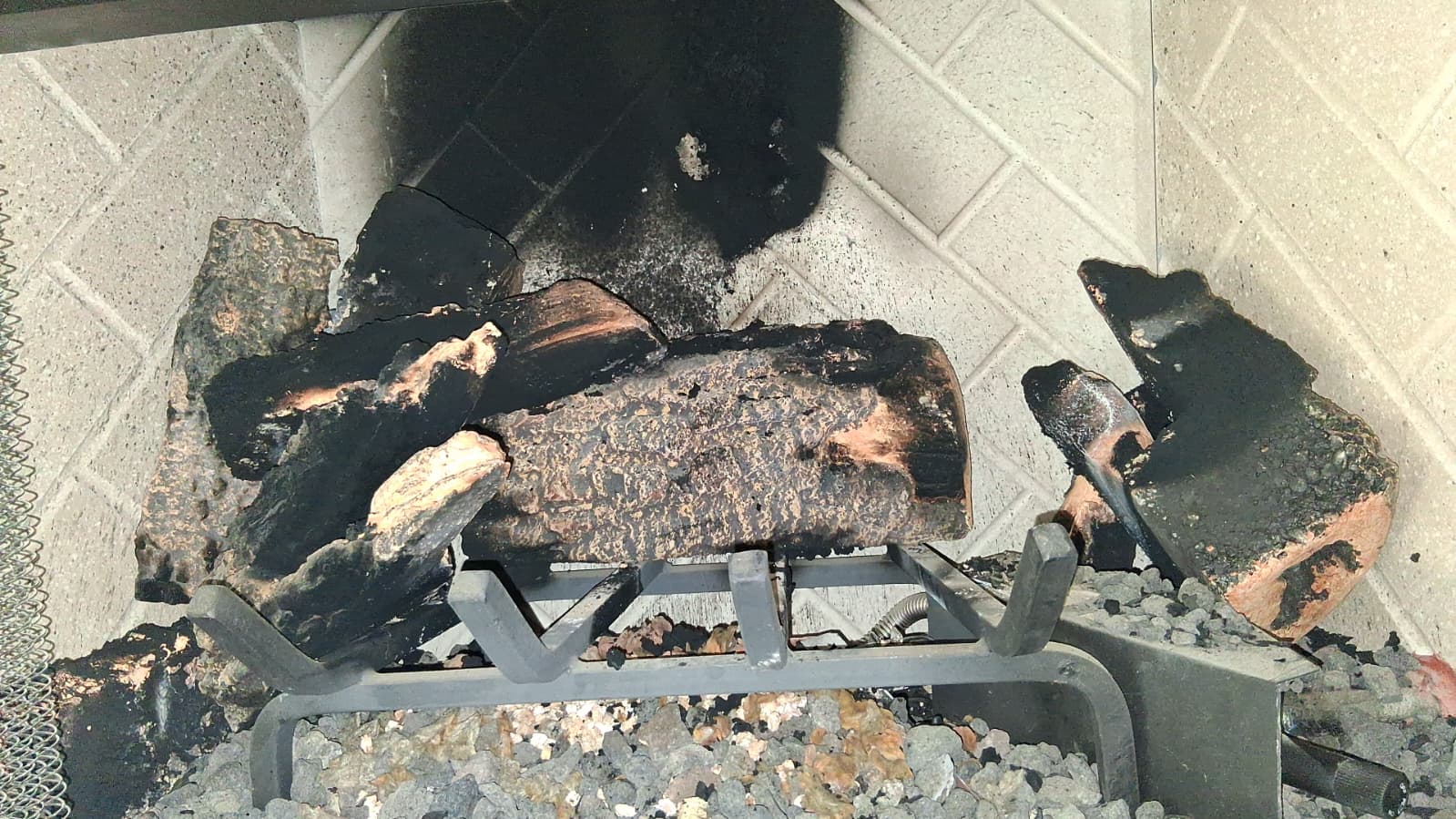Creosote and soot buildup before cleaning