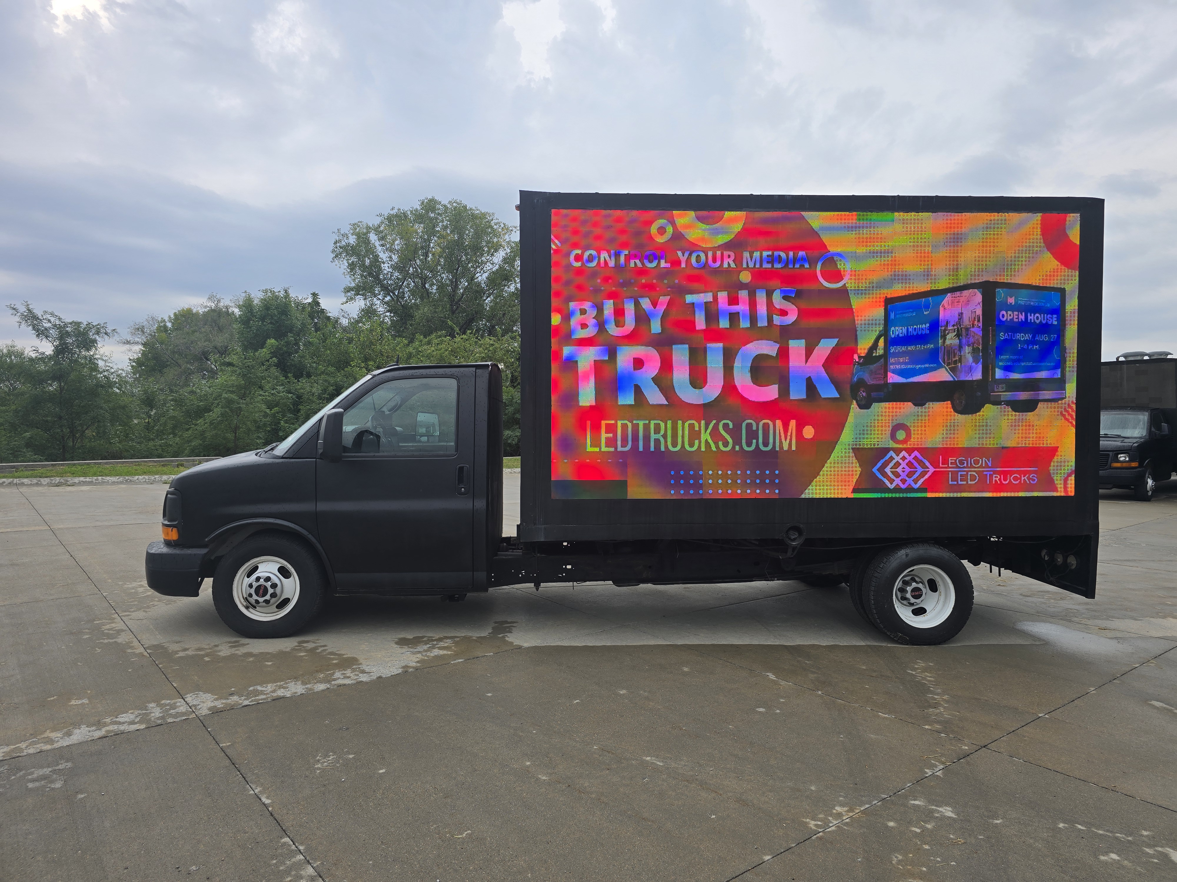 2015 GMC SAVANA 3500 CUTAWAY LED truck for sale