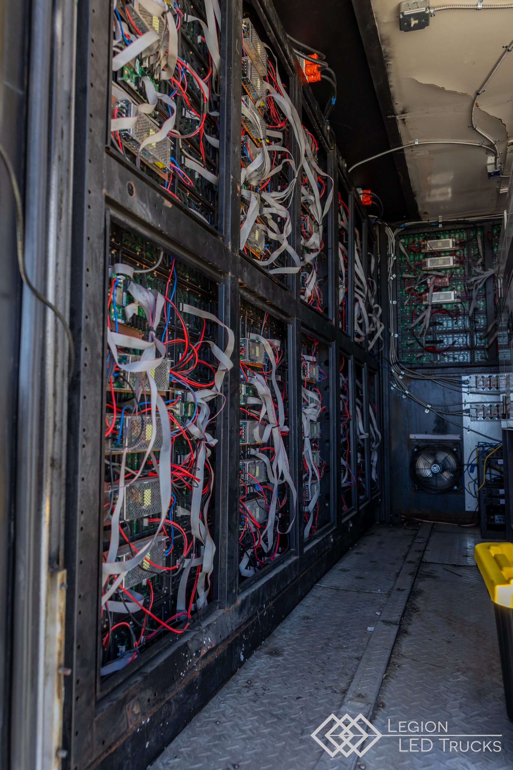 2014 GMC Savana 3500 led truck for sale – photo 11 of 42