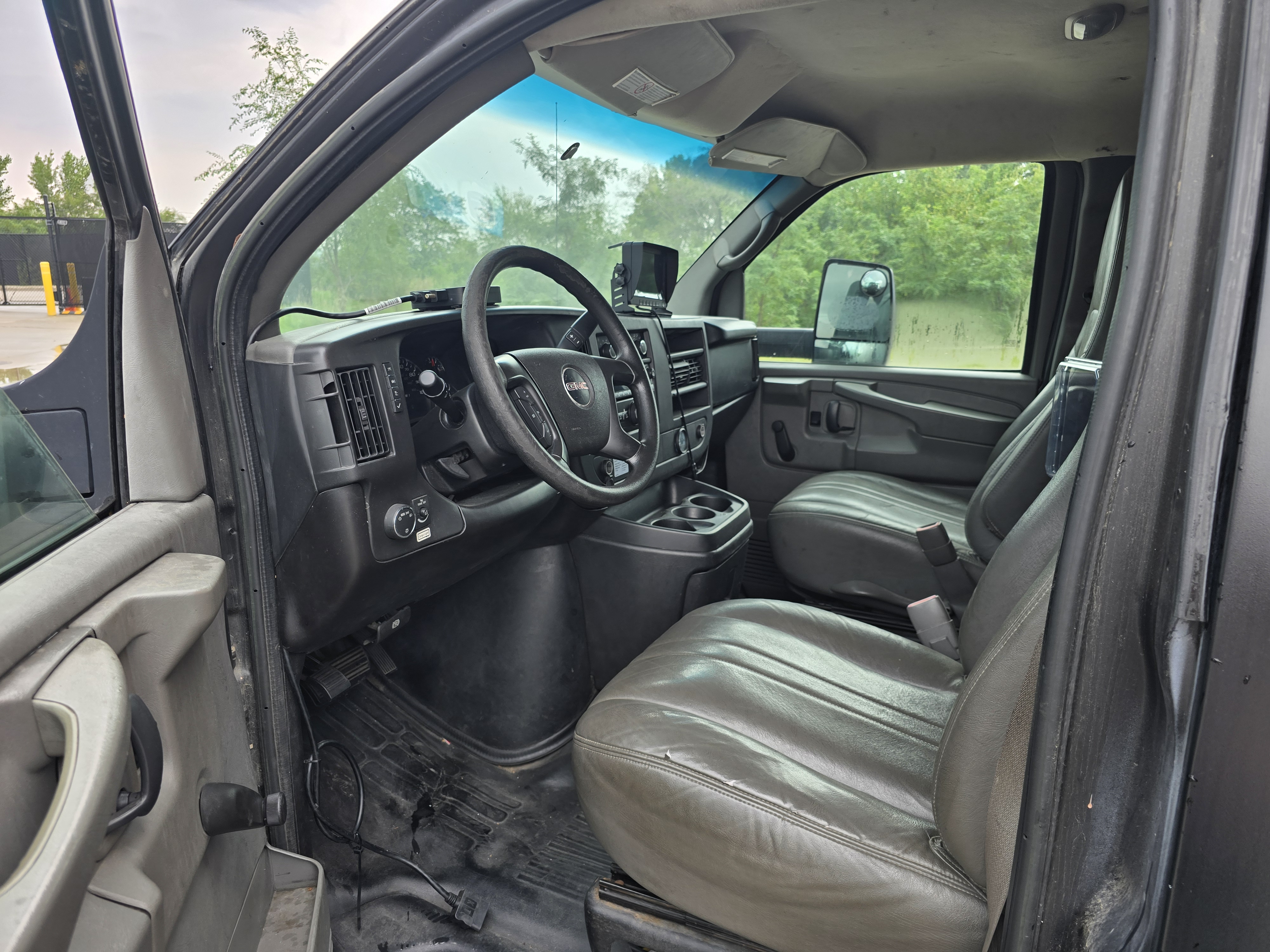 2014 GMC Savana 3500 Cutaway used mobile billboard truck