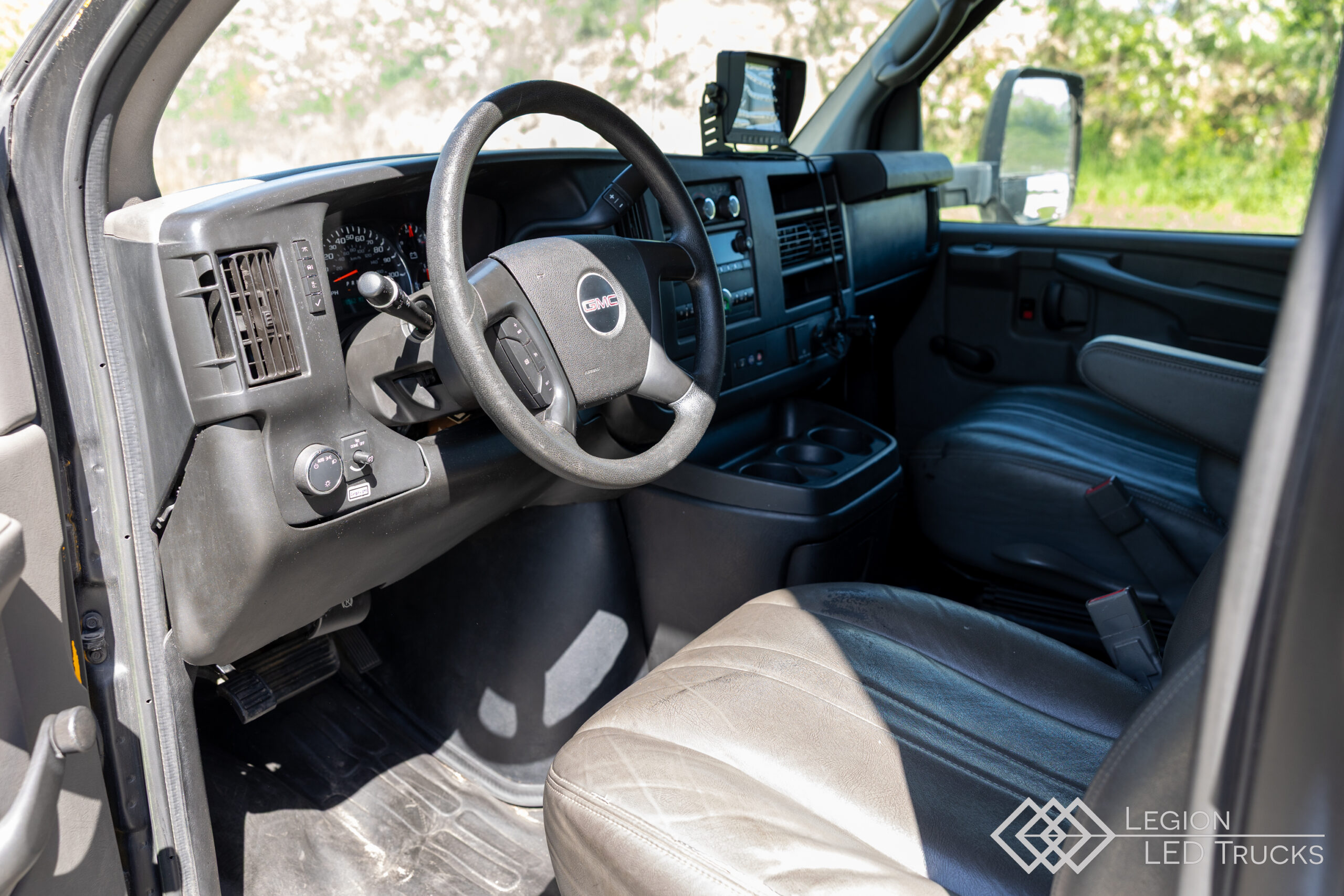 2014 GMC Savana 3500 led truck for sale – photo 32 of 42