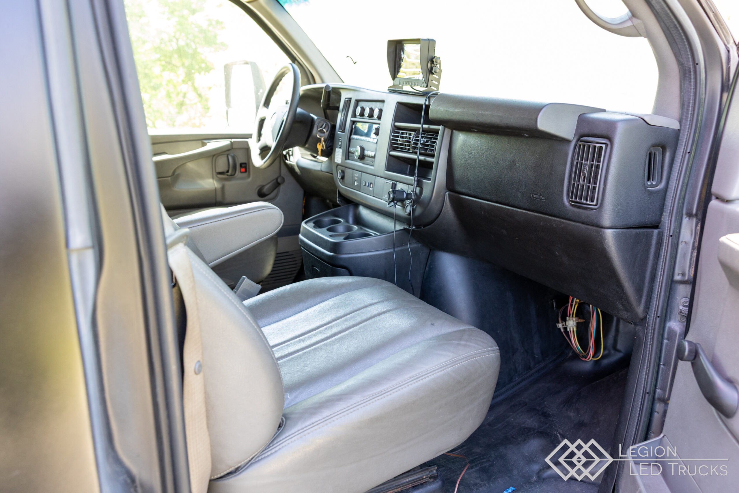 2014 GMC Savana 3500 led truck for sale – photo 27 of 42