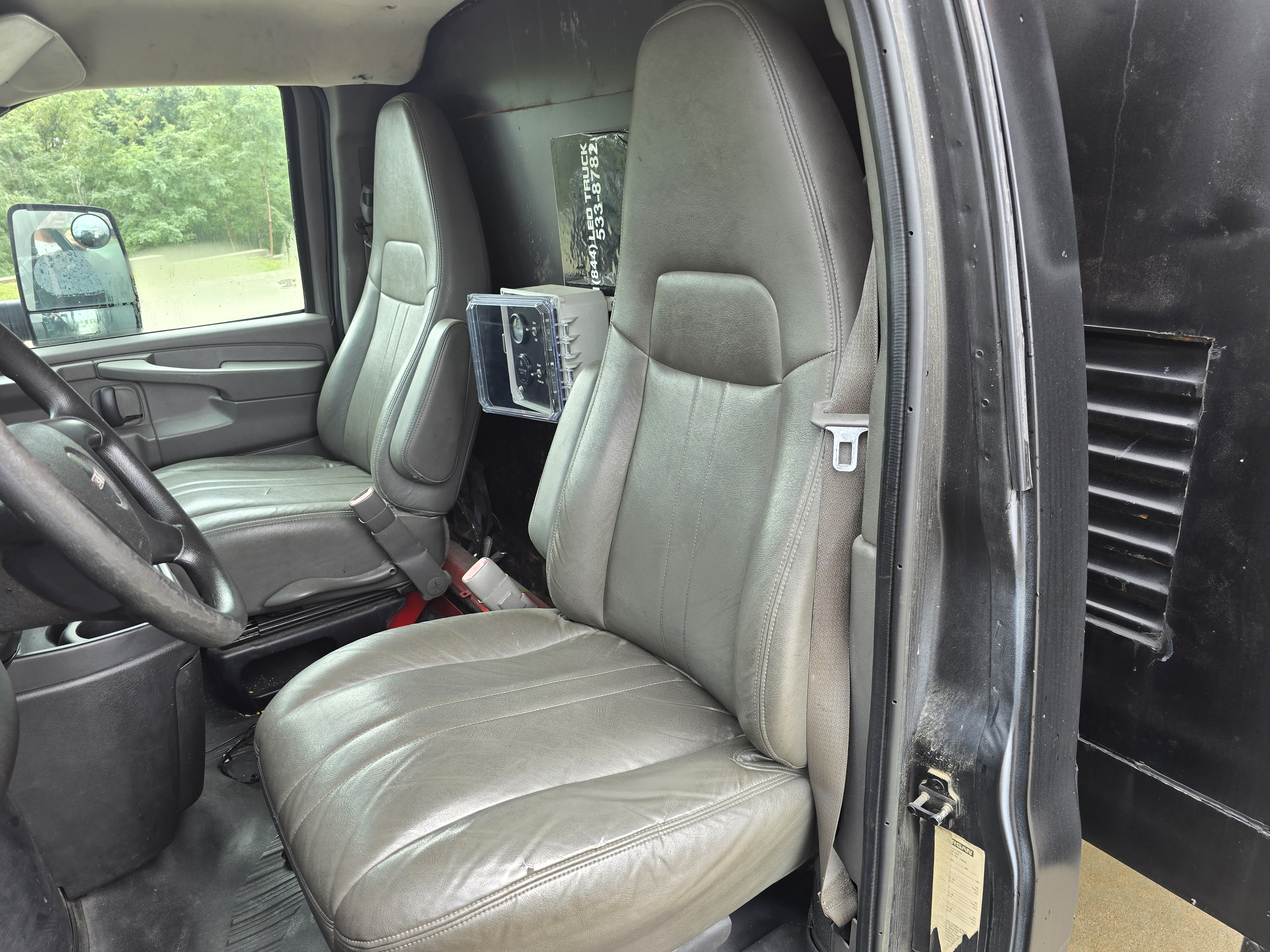 2014 GMC Savana 3500 Cutaway used mobile billboard truck