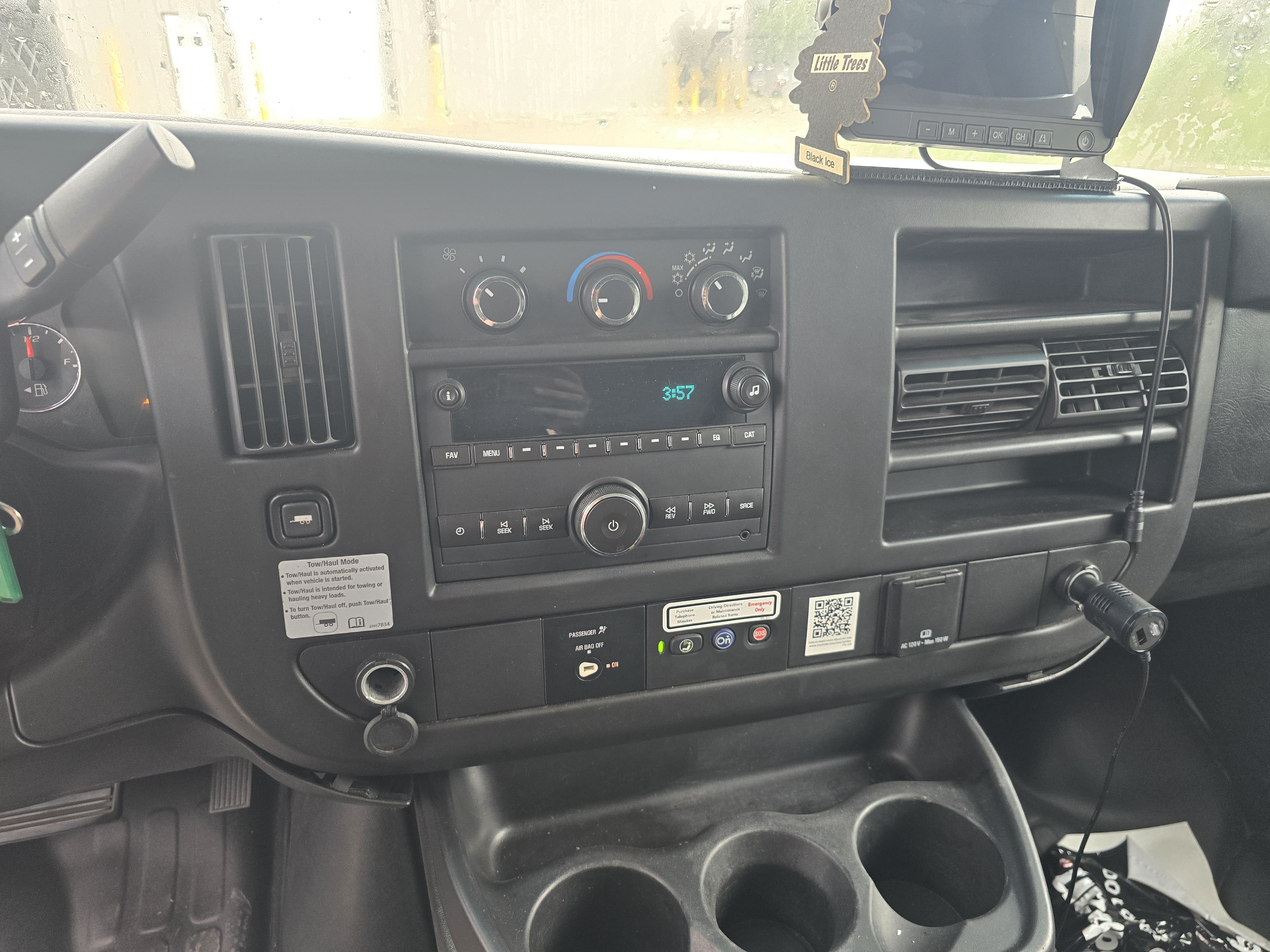 2015 GMC SAVANA 3500 CUTAWAY used mobile billboard truck