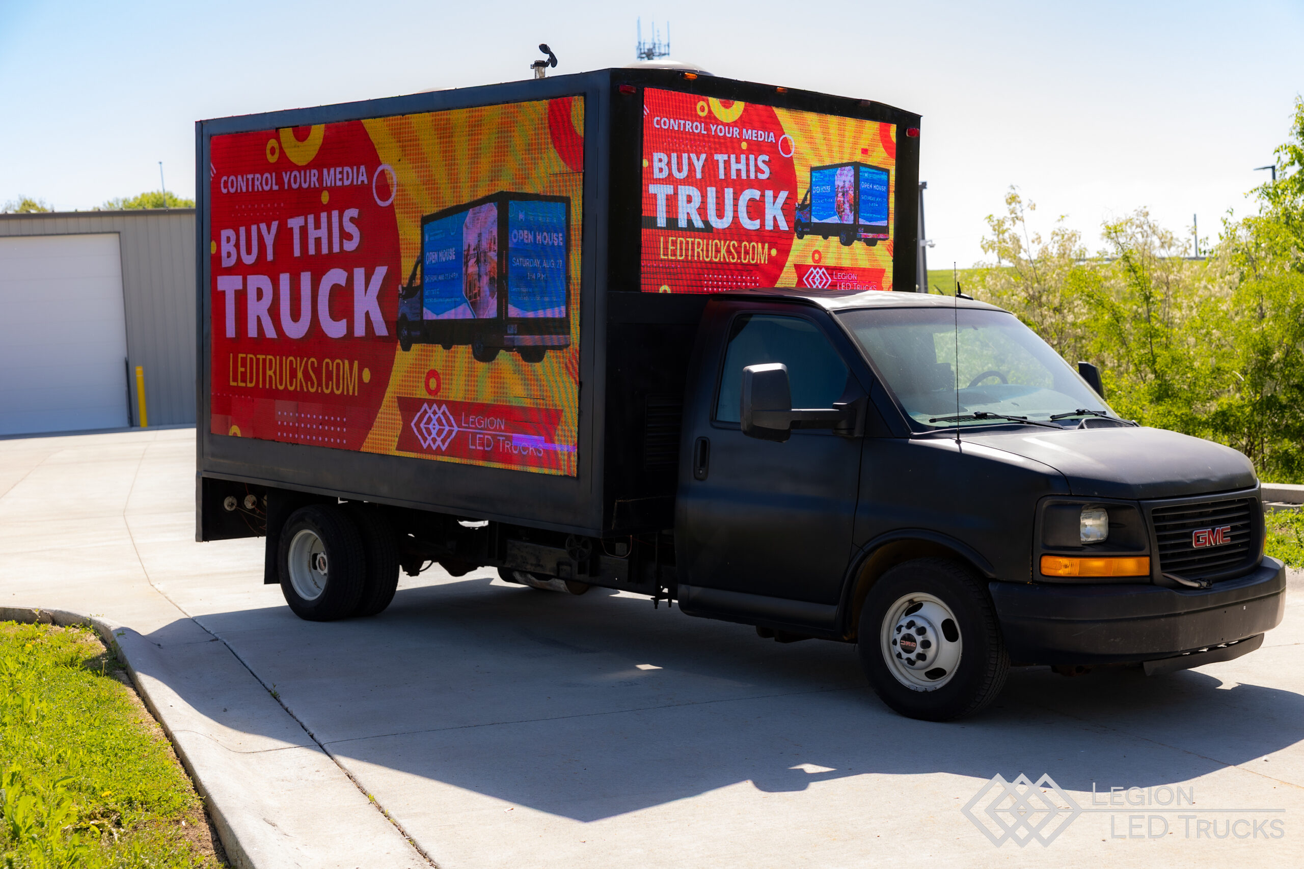 2015 GMC Savana P4 LED Truck (#13)