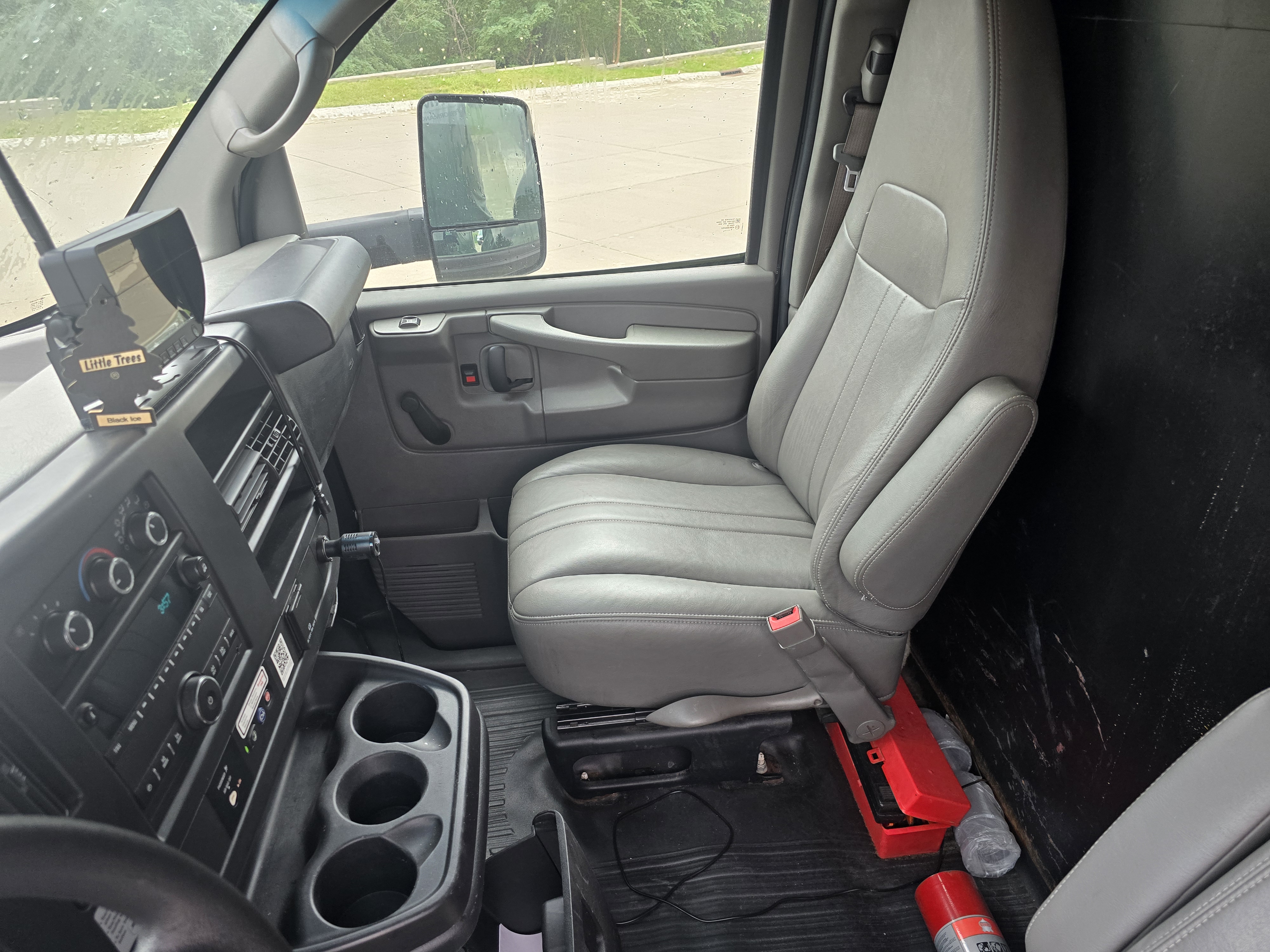 2015 GMC SAVANA 3500 CUTAWAY LED truck for sale
