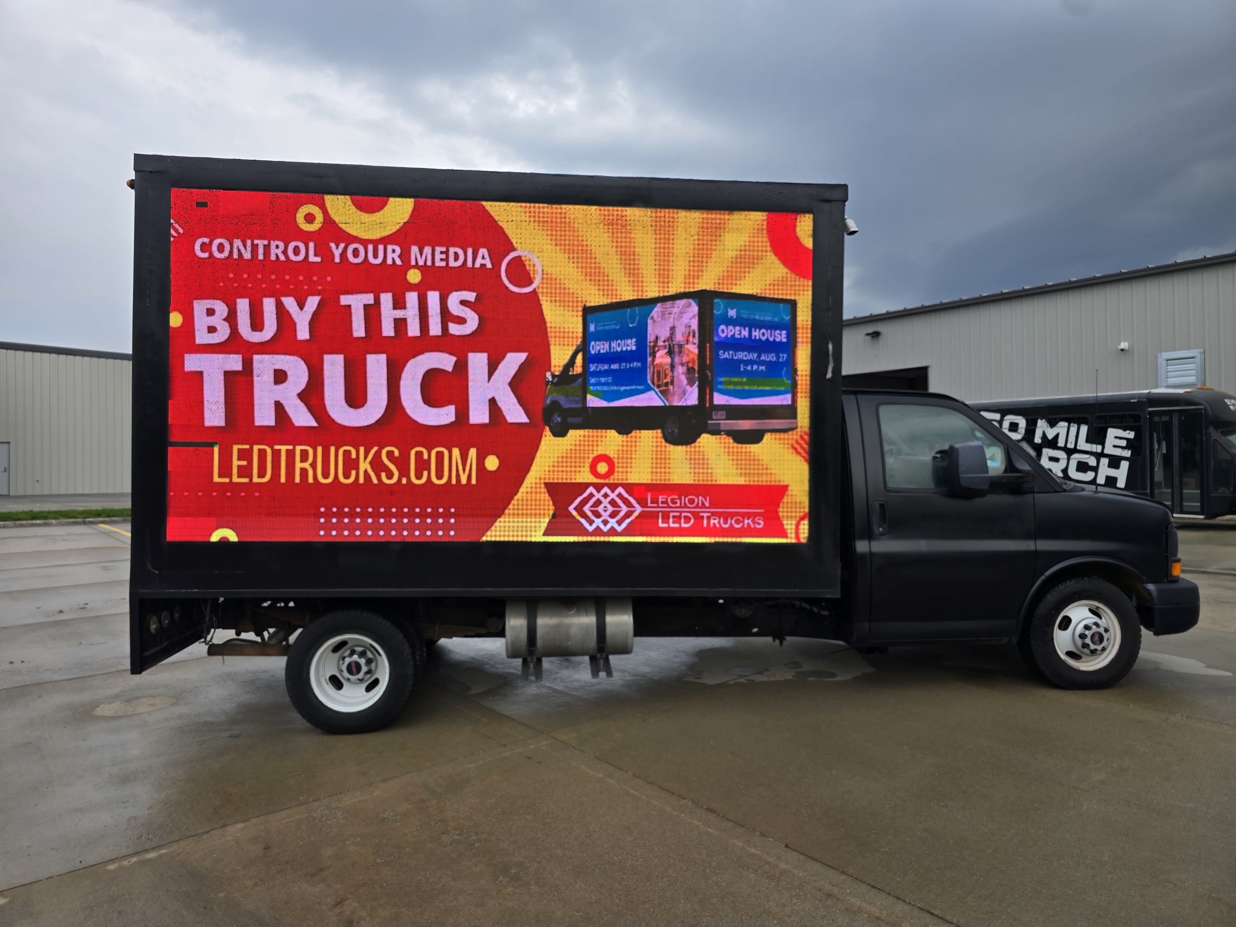2014 GMC Savana 3500 Cutaway used mobile billboard truck