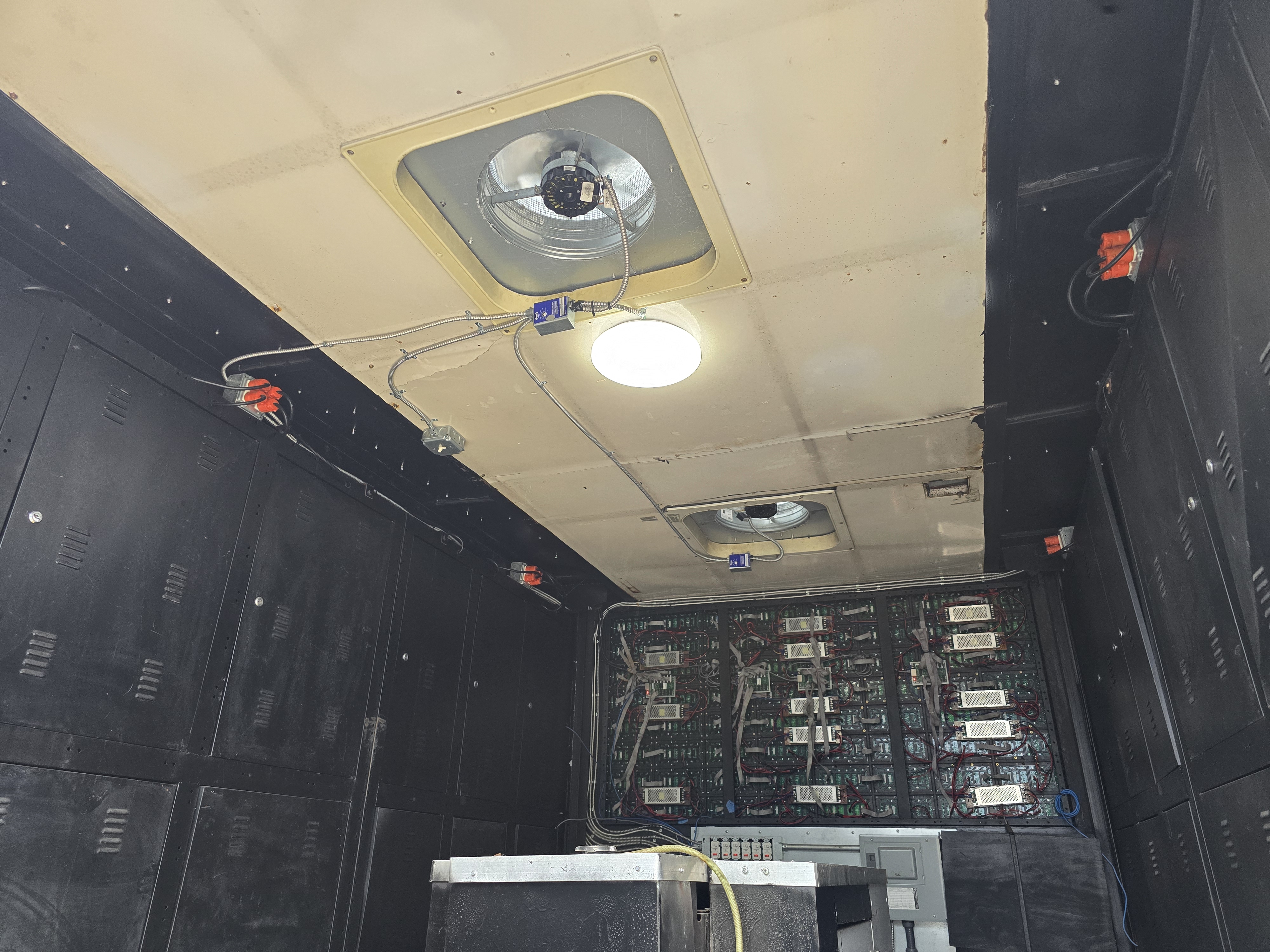 2014 GMC Savana 3500 Cutaway used mobile billboard truck