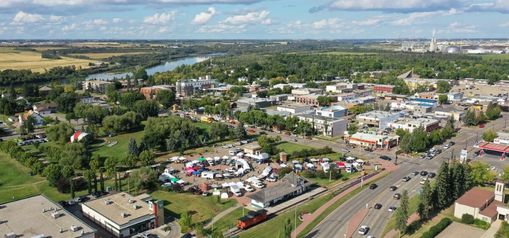 Aerial view of Fort Saskatchewan downtown and river