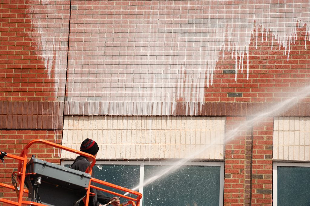 Pressure Washing & Cleaning