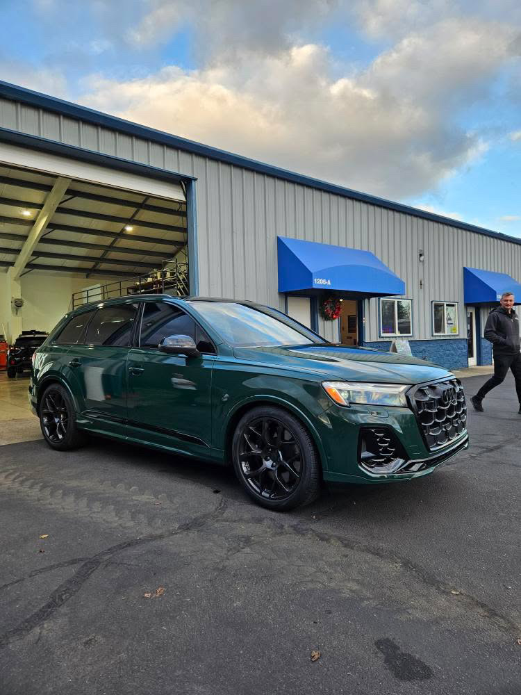 Audi Q7 — British Racing Green Wrap