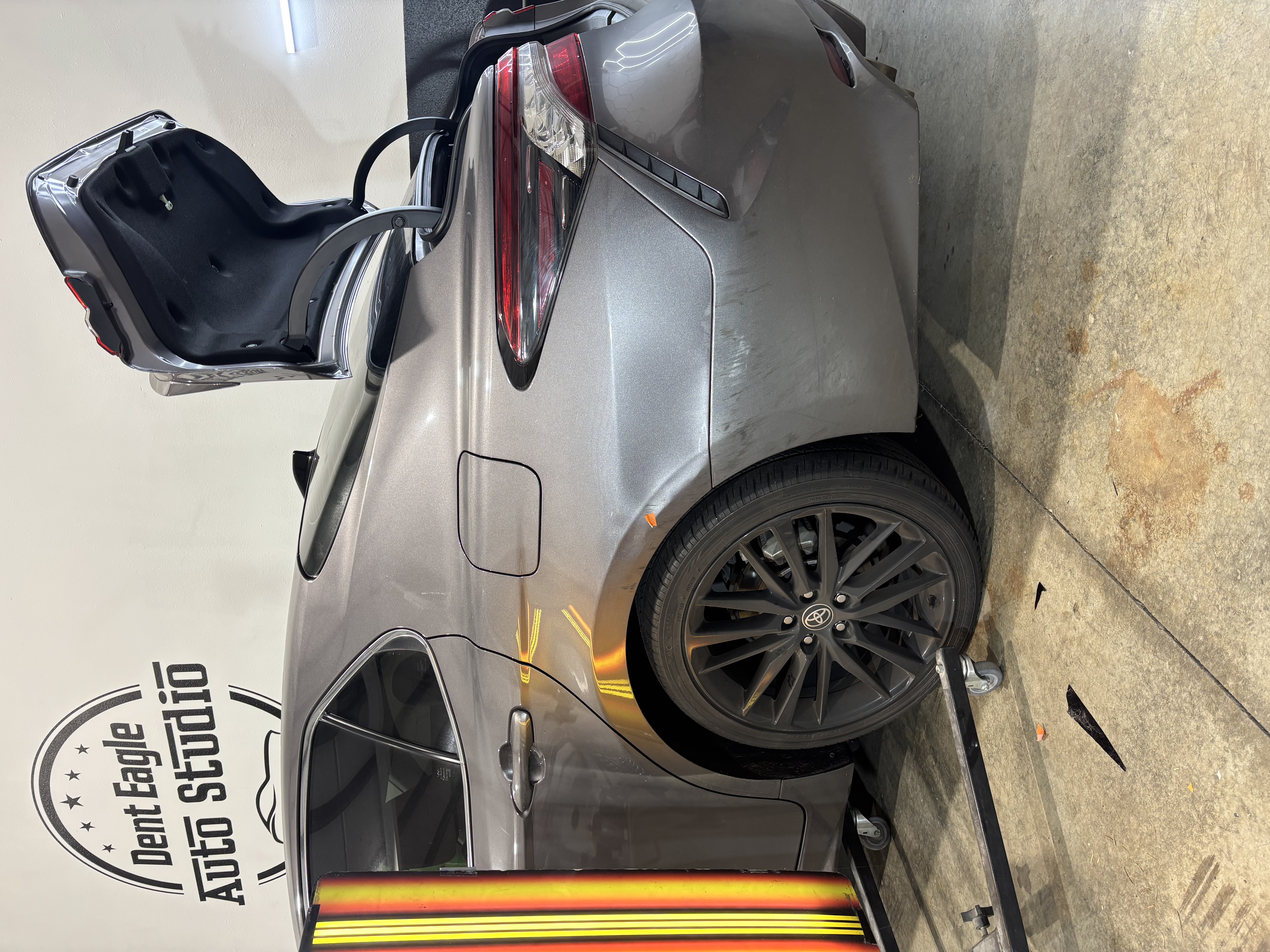 Toyota Sedan — Quarter Panel & Trunk