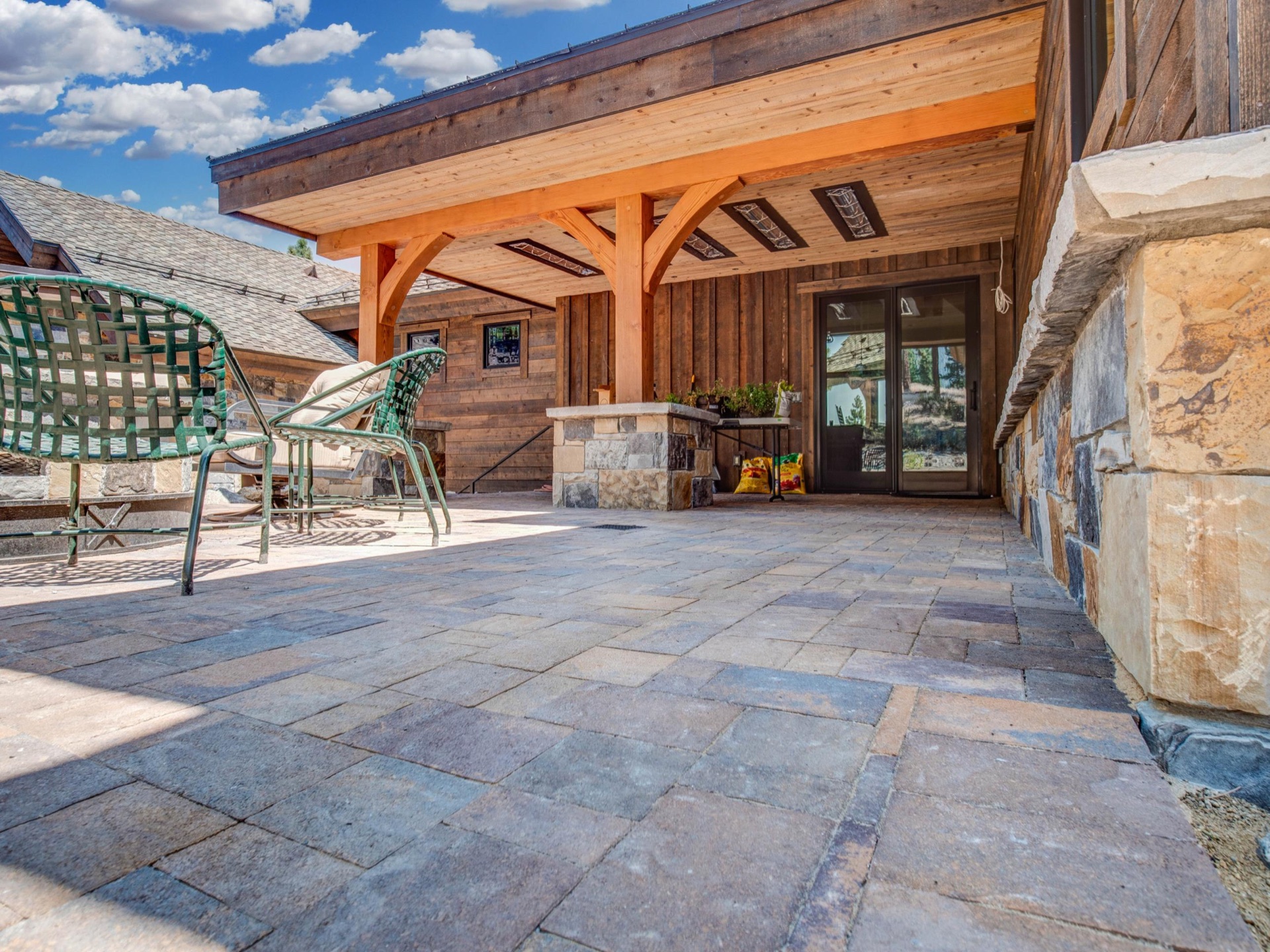 Pavers & Hardscape