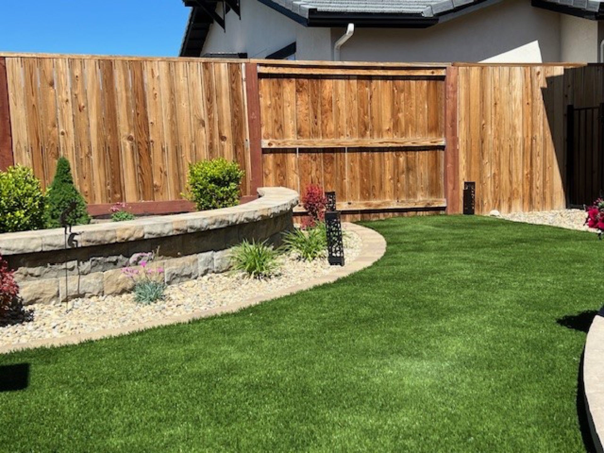 Retaining Walls & Stonework