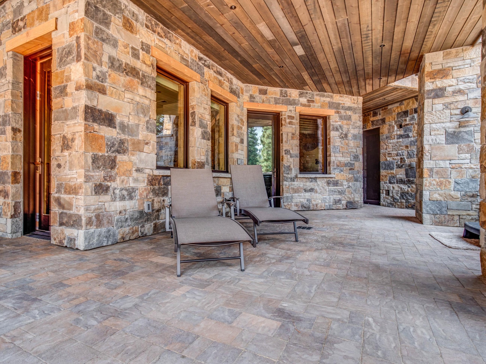 Pavers & Hardscape