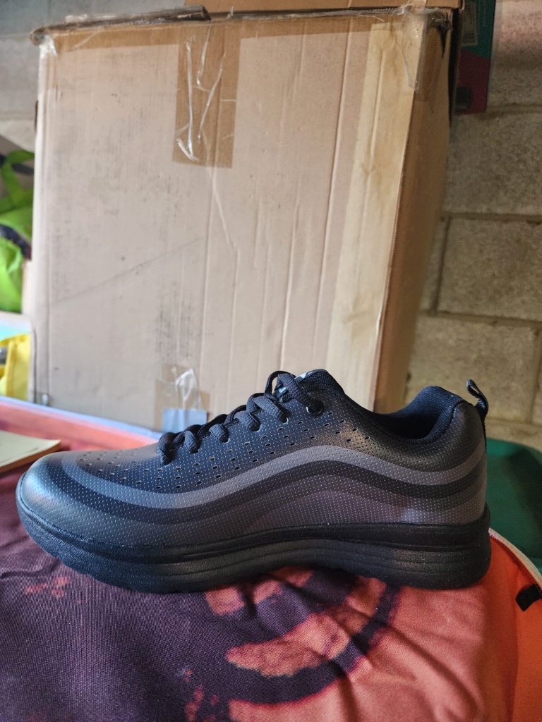 6886 Blue