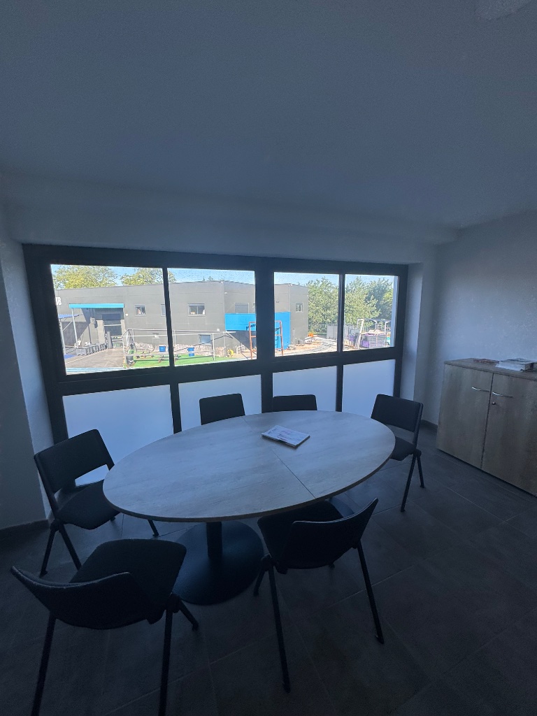 Nettoyage de vitres intérieur, extérieur et encadrements – ZA de Toulouges