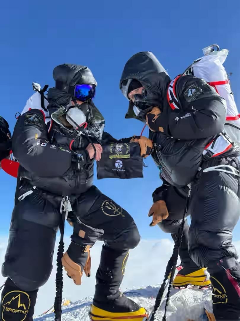 Scotty's Little Soldiers flag at the summit