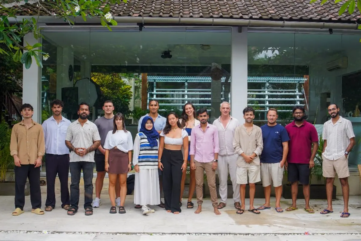 The EX EPIC Academy cohort outside the Canggu villa, builders from 26 nations