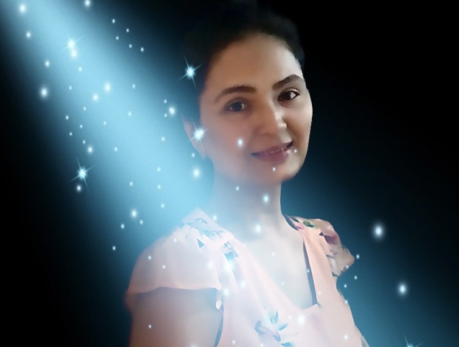 Rhea Adwani - Energy Healer