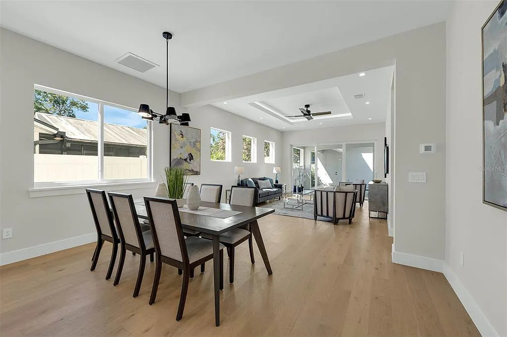 Vinyl flooring in Lutz FL