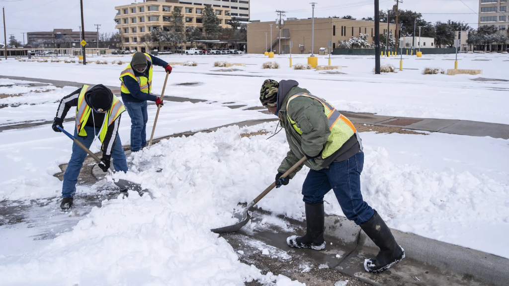 Downtown Minneapolis Snow Ops