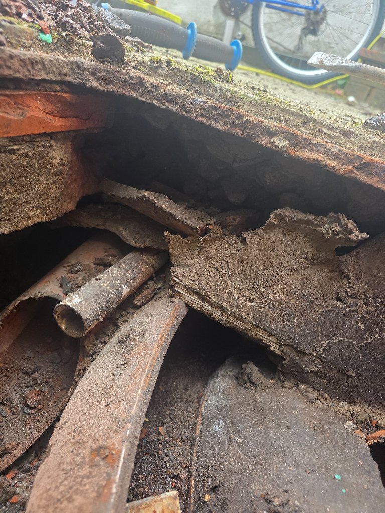 Collapsed drain — excavation & replacement