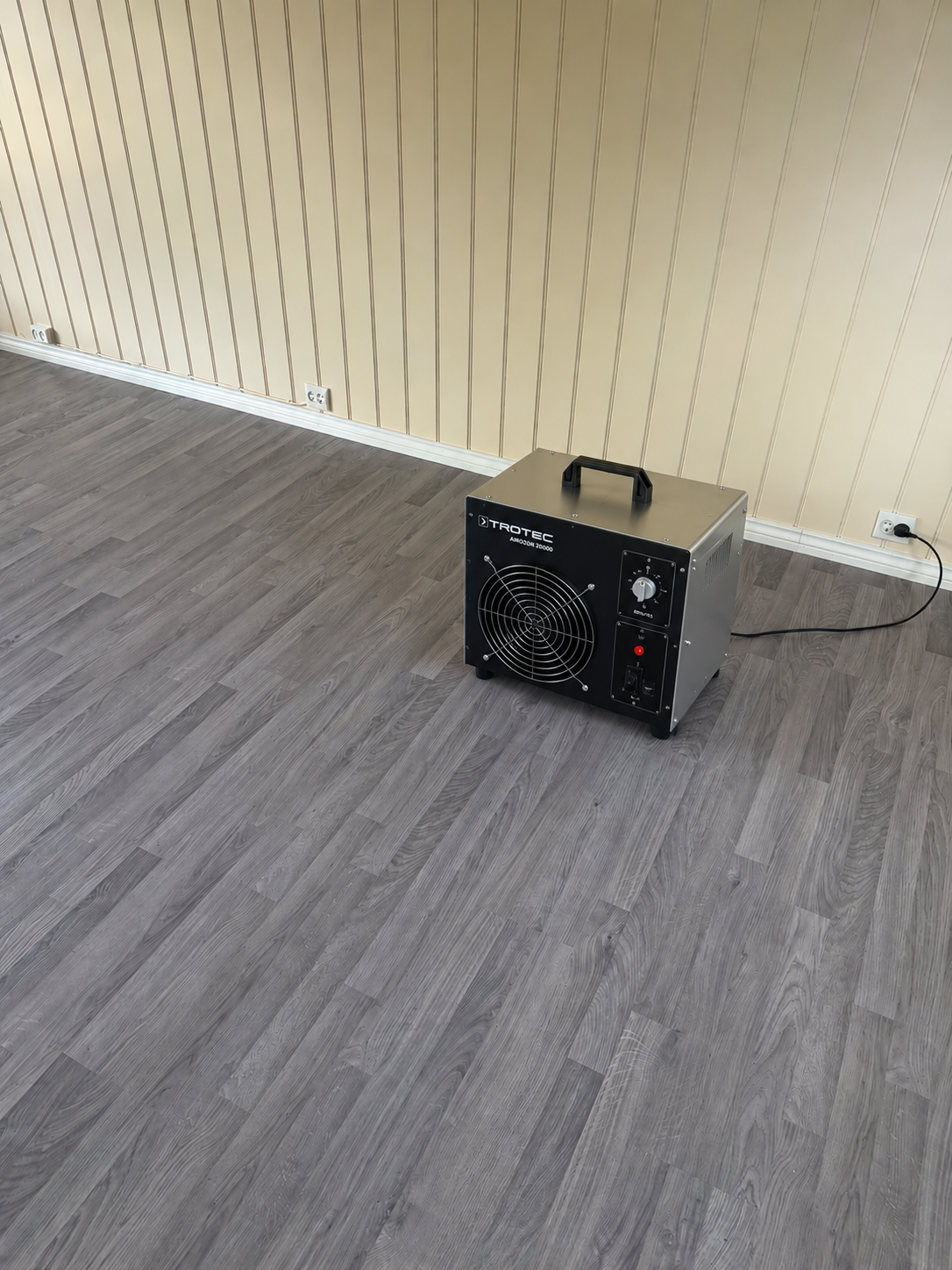 Trotec Airozon ozongenerator, profesjonelt utstyr for ozonbehandling, RSST Renhold AS