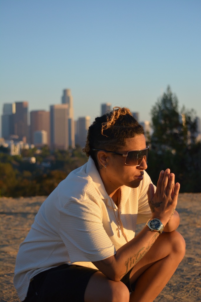 Vhee Riv — Skyline Reverence