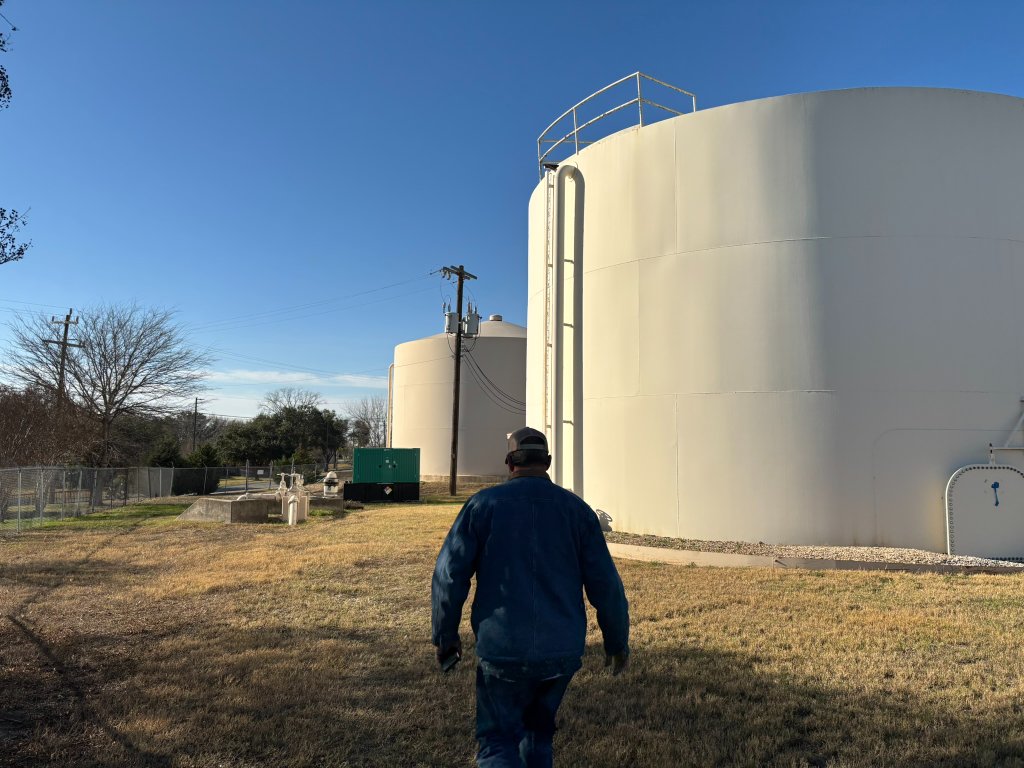 Water storage tanks