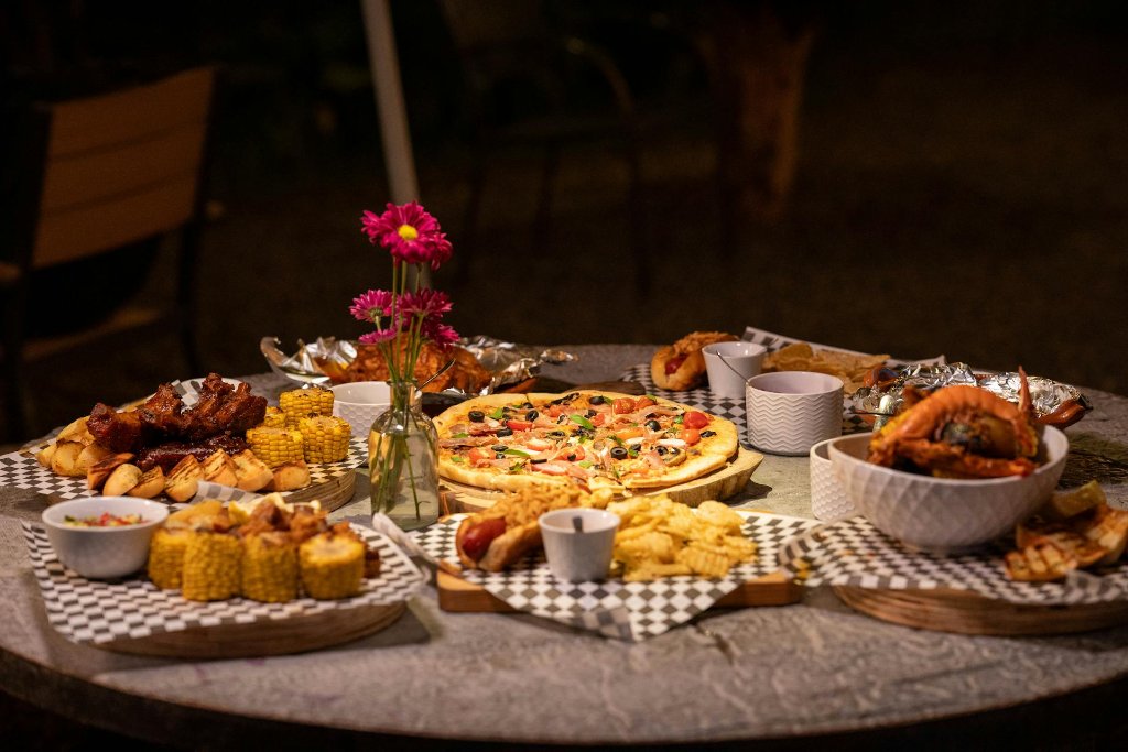 Food Photography Without Natural Light