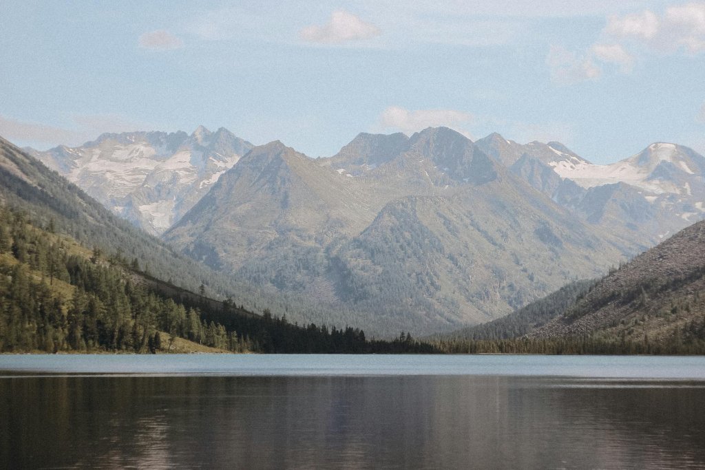 How to Photograph Lakes and Mountains Together