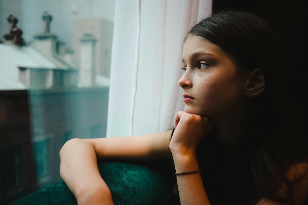 Window Light Portrait Photography: Master Soft, Beautiful Light
