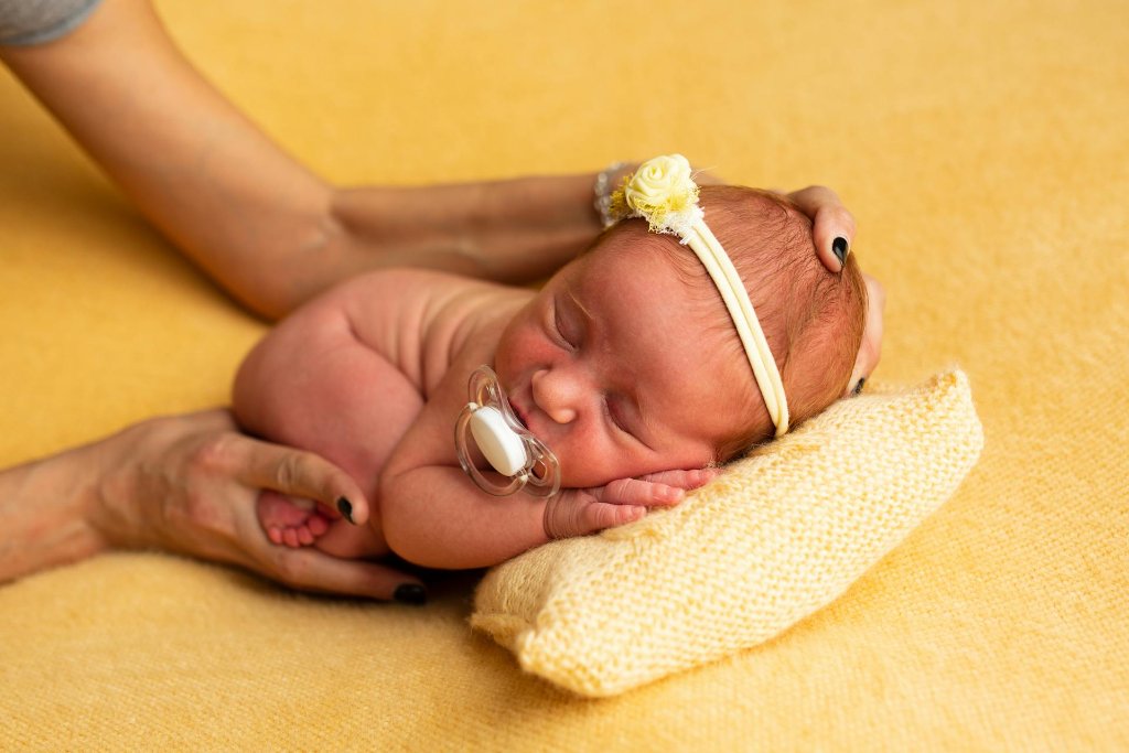Camera Settings for Newborn Photography Studio