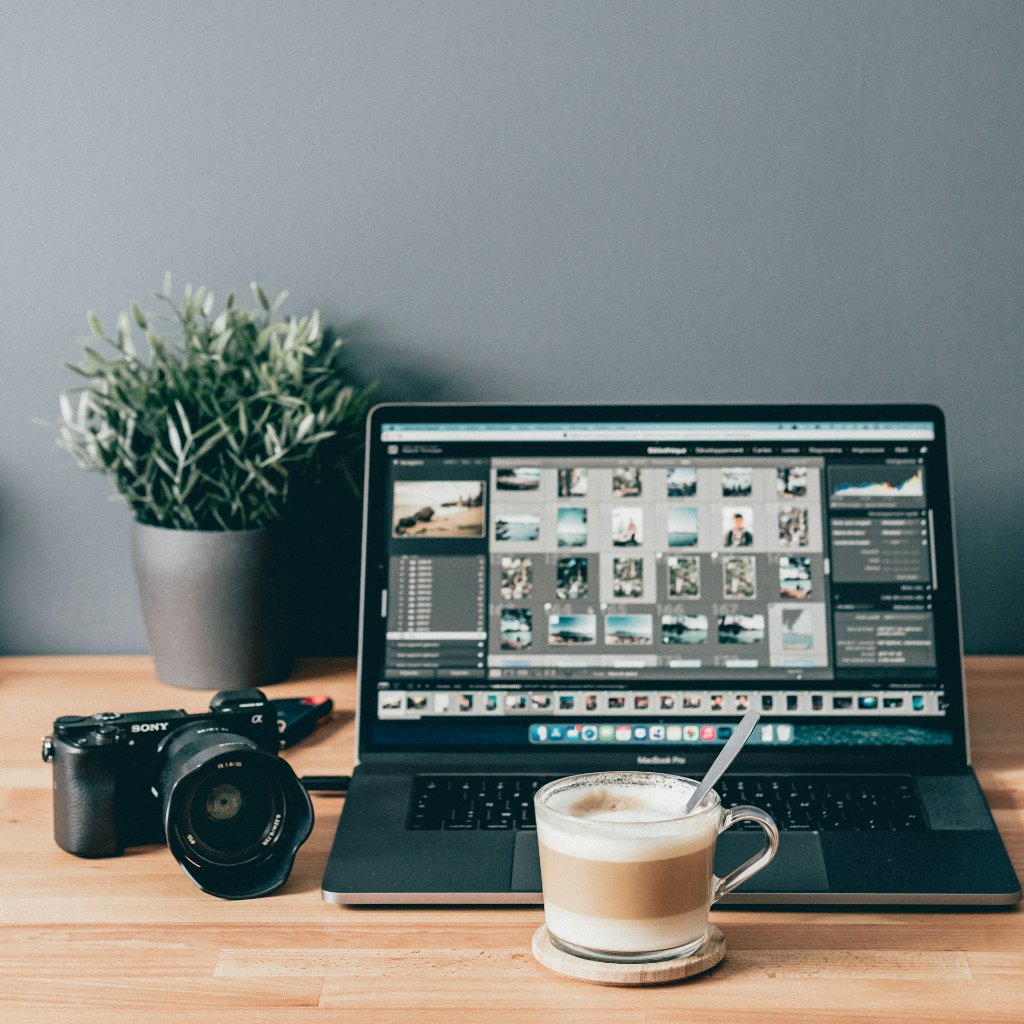 Lightroom vs Snapseed for Mobile Editing