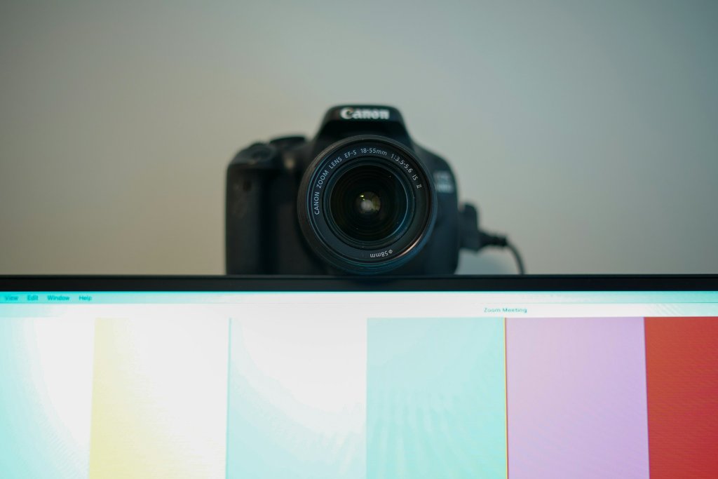 Lens Compression Effect Explained